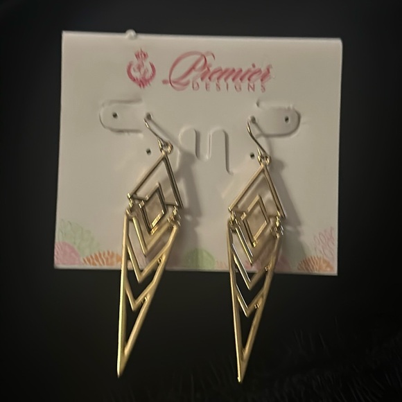 Premier Designs Stella Gold Tone Dangle Earrings Deco style - Picture 1 of 4